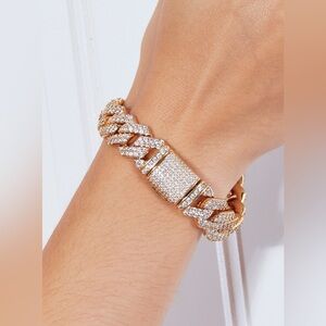 NWT Gold and Silver Cuban Link Chain Bracelet with Crystal Embellishments size 7